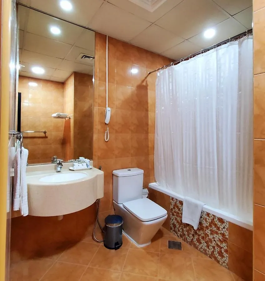 Apartahotel Skylark Hotel Apartments Al Barsha Dubái