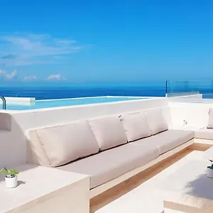 https://casa-astral-luxury-hotel.quintano-roohotels.com